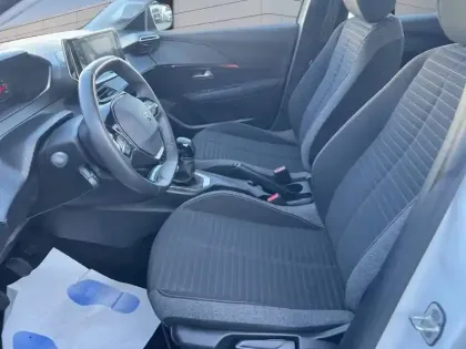 Photo 8 Peugeot 208  PureTech 75 S&S BVM5