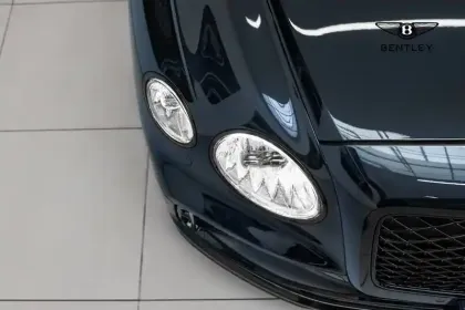 Photo 11 Bentley Flying spur  Hybrid V8 4.0 680 ch BVA