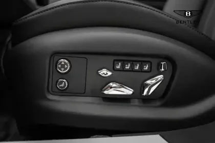 Photo 17 Bentley Flying spur  Hybrid V8 4.0 680 ch BVA