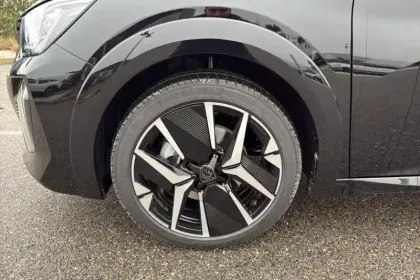 Photo 8 Peugeot 208  Hybrid 110 e-DCS6