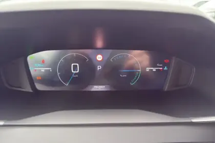 Photo 15 Peugeot 208  Hybrid 110 e-DCS6