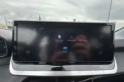 Photo 14 Peugeot 208  Hybrid 110 e-DCS6