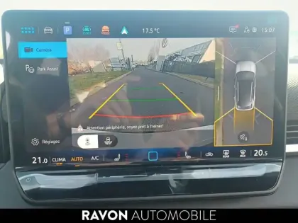 Photo 4 Volkswagen T-roc  1.5 eTSI EVO2 Hybrid 150 ch DSG7