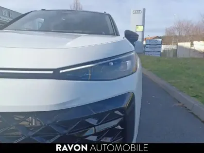 Photo 17 Volkswagen T-roc  1.5 eTSI EVO2 Hybrid 150 ch DSG7