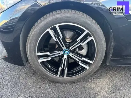 Photo 12 BMW Serie 3 Touring 320e 204 ch BVA8