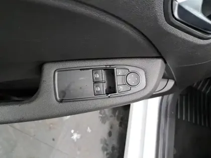 Photo 26 Renault Clio  Blue dCi 100 - 21N