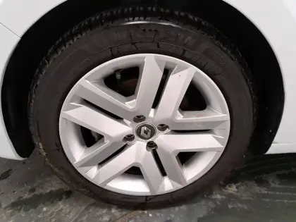 Photo 15 Renault Clio  Blue dCi 100 - 21N