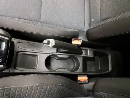 Photo 33 Renault Clio  Blue dCi 100 - 21N