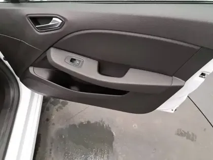 Photo 23 Renault Clio  Blue dCi 100 - 21N