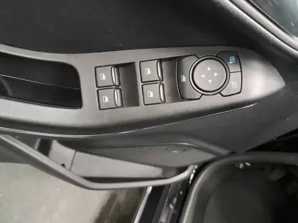 Photo 26 Ford Fiesta  1.0 Flexifuel 95 ch S&S BVM6