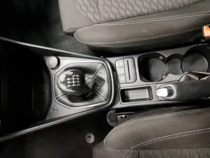 Photo 75 Ford Fiesta Gén. V Ph2 Titanium Business 5