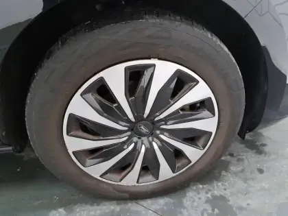 Photo 56 Ford Fiesta Gén. V Ph2 Titanium Business 5