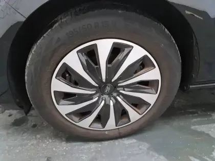 Photo 57 Ford Fiesta Gén. V Ph2 Titanium Business 5