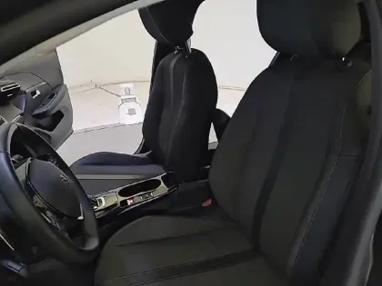 Photo 10 Peugeot 208  PureTech 100 S&S EAT8