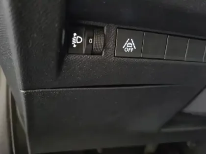 Photo 28 Peugeot 208  PureTech 100 S&S EAT8