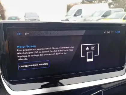 Photo 18 Peugeot 208  Hybrid 110 e-DCS6