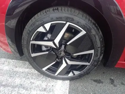 Photo 12 Peugeot 208  Hybrid 110 e-DCS6