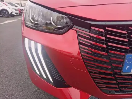 Photo 15 Peugeot 208  Hybrid 110 e-DCS6