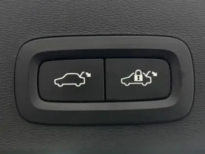 Photo 15 Volvo Xc40  T4 Recharge 129+82 ch DCT7