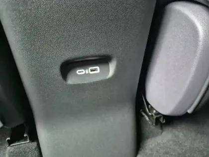 Photo 19 Leapmotor C10  BEV 69.9 kWh - 160 kW