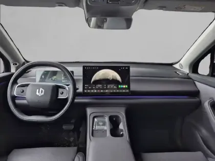 Photo 7 Leapmotor C10  BEV 69.9 kWh - 160 kW