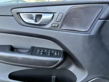 Photo 15 Volvo Xc60  T6 AWD Hybride rechargeable 253 ch+145 ch Geartronic 8