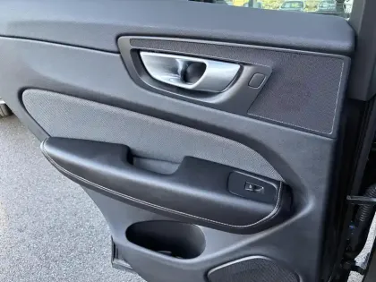 Photo 27 Volvo Xc60  T6 AWD Hybride rechargeable 253 ch+145 ch Geartronic 8