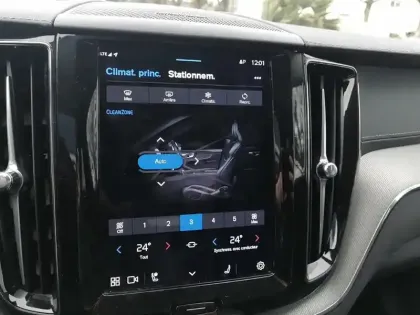 Photo 23 Volvo Xc60  T8 AWD Hybride rechargeable 310 ch+145 ch Geartronic 8