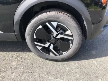 Photo 12 Peugeot 2008  Hybrid 145 e-DCS6