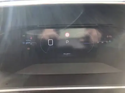 Photo 9 Peugeot 2008  Hybrid 145 e-DCS6