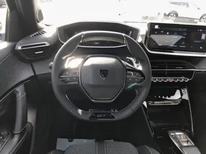 Photo 8 Peugeot 2008  Hybrid 145 e-DCS6