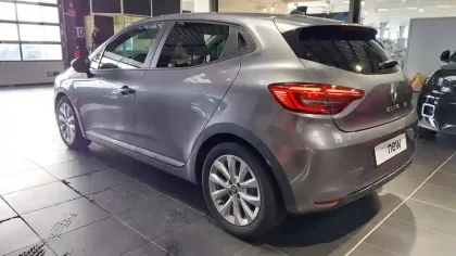 Photo 3 Renault Clio  E-Tech full hybrid 145