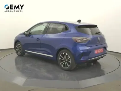 Photo 6 Renault Clio  E-Tech full hybrid 145 ch GSR2