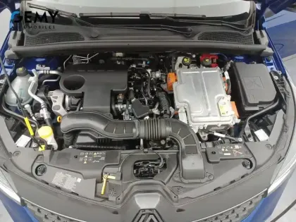 Photo 11 Renault Clio  E-Tech full hybrid 145 ch GSR2