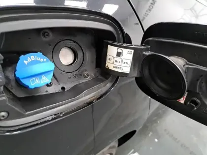 Photo 20 Renault Megane Mégane IV Berline Blue dCi 115 EDC - 20