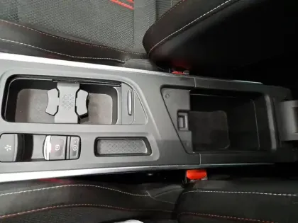 Photo 34 Renault Megane Mégane IV Berline Blue dCi 115 EDC - 20