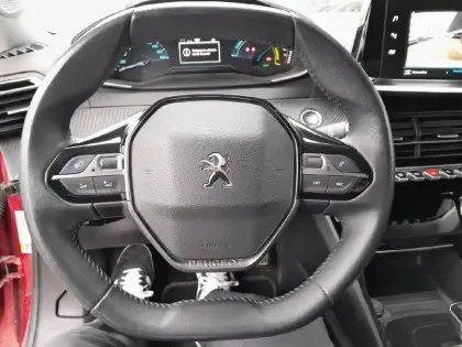 Photo 14 Peugeot 2008  Electrique 136 ch