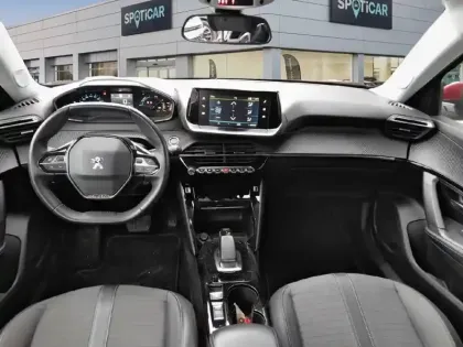 Photo 7 Peugeot 2008  Electrique 136 ch