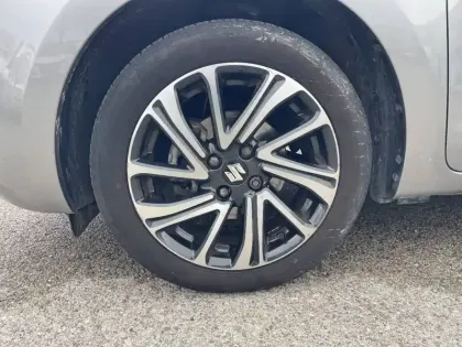 Photo 8 Suzuki Swift  1.2 Dualjet Hybrid