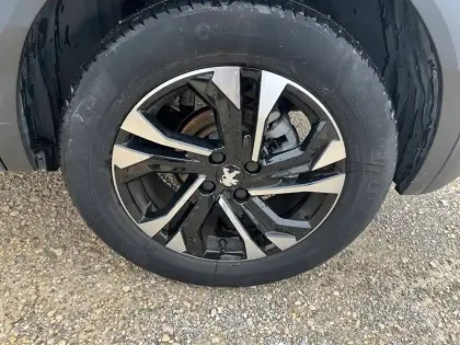 Photo 10 Peugeot 2008  PureTech 130 S&S EAT8