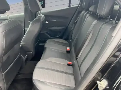 Photo 9 Peugeot 2008  PureTech 130 S&S EAT8