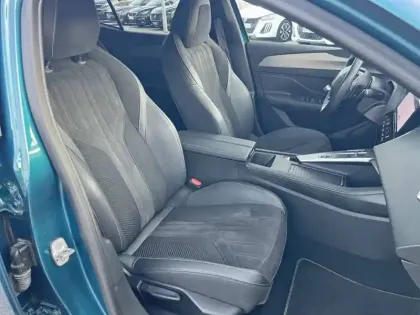 Photo 18 Peugeot 408  PureTech 130 ch S&S EAT8