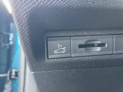 Photo 84 Peugeot 408  PureTech 130 ch S&S EAT8