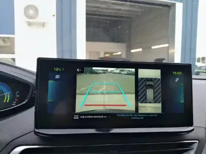 Photo 17 Peugeot 3008  Hybrid 225 e-EAT8