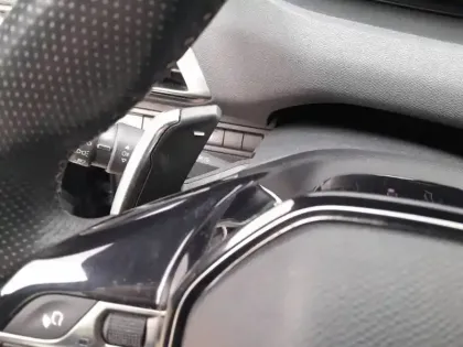 Photo 14 Peugeot 3008  Hybrid 225 e-EAT8