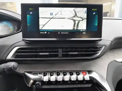 Photo 12 Peugeot 3008  Hybrid 225 e-EAT8