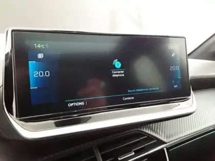 Photo 21 Peugeot 208  Electrique 50 kWh 136ch