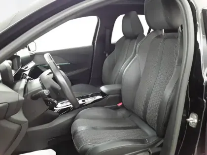 Photo 10 Peugeot 208  Electrique 50 kWh 136ch