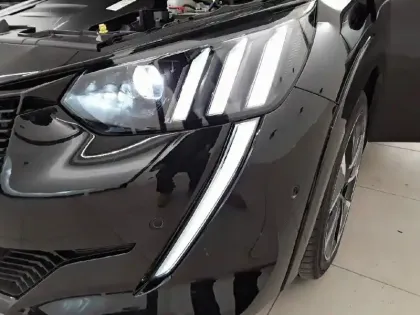 Photo 15 Peugeot 208  Electrique 50 kWh 136ch