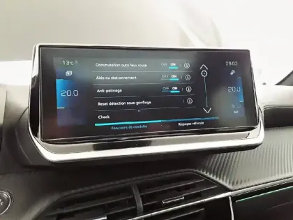 Photo 18 Peugeot 208  Electrique 50 kWh 136ch
